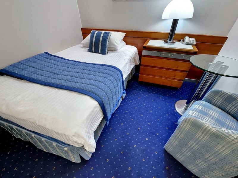 Single Interior Cabin (N)